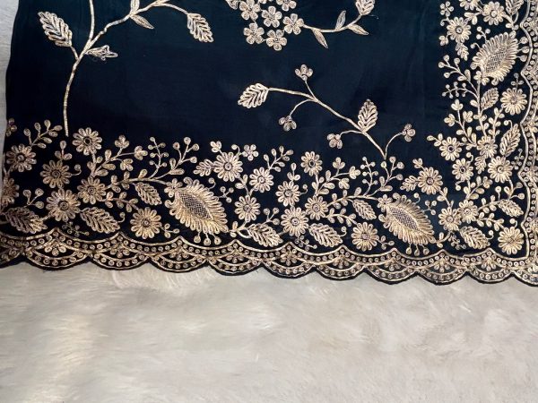 Buy Latest New Zari-Pita Work Saree With Designer Cut Work Border - Image 2