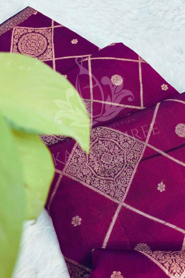 Regal Dark Wine Pure Banarasi Silk Saree with Rich Zari Border - Image 8