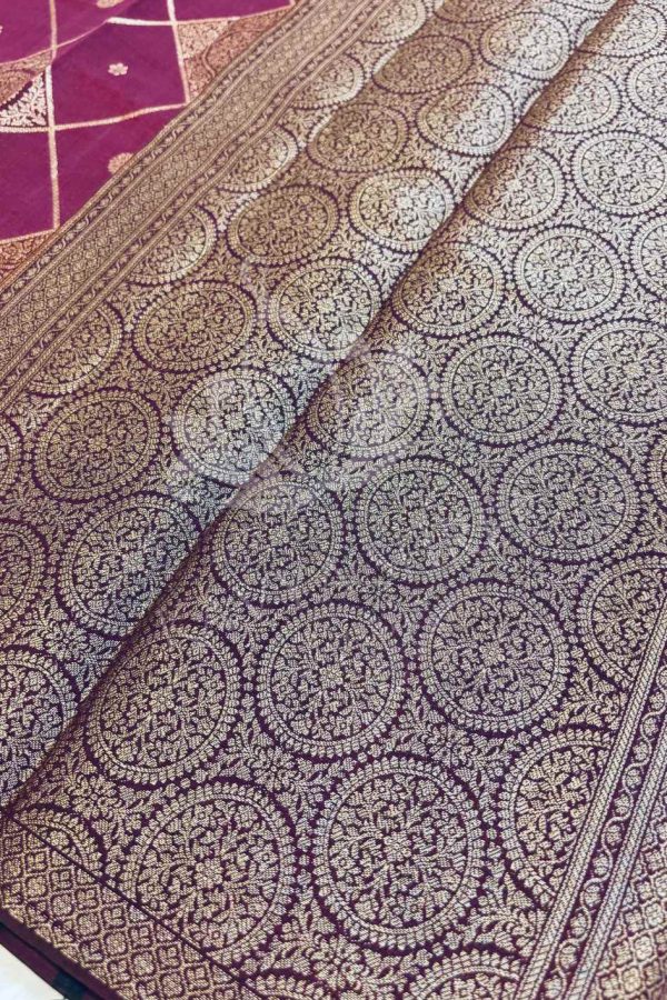 Regal Dark Wine Pure Banarasi Silk Saree with Rich Zari Border - Image 5