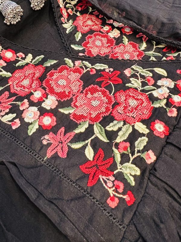 Black Mul Cotton Anarkali with Embroidered Floral Elegance - Image 4